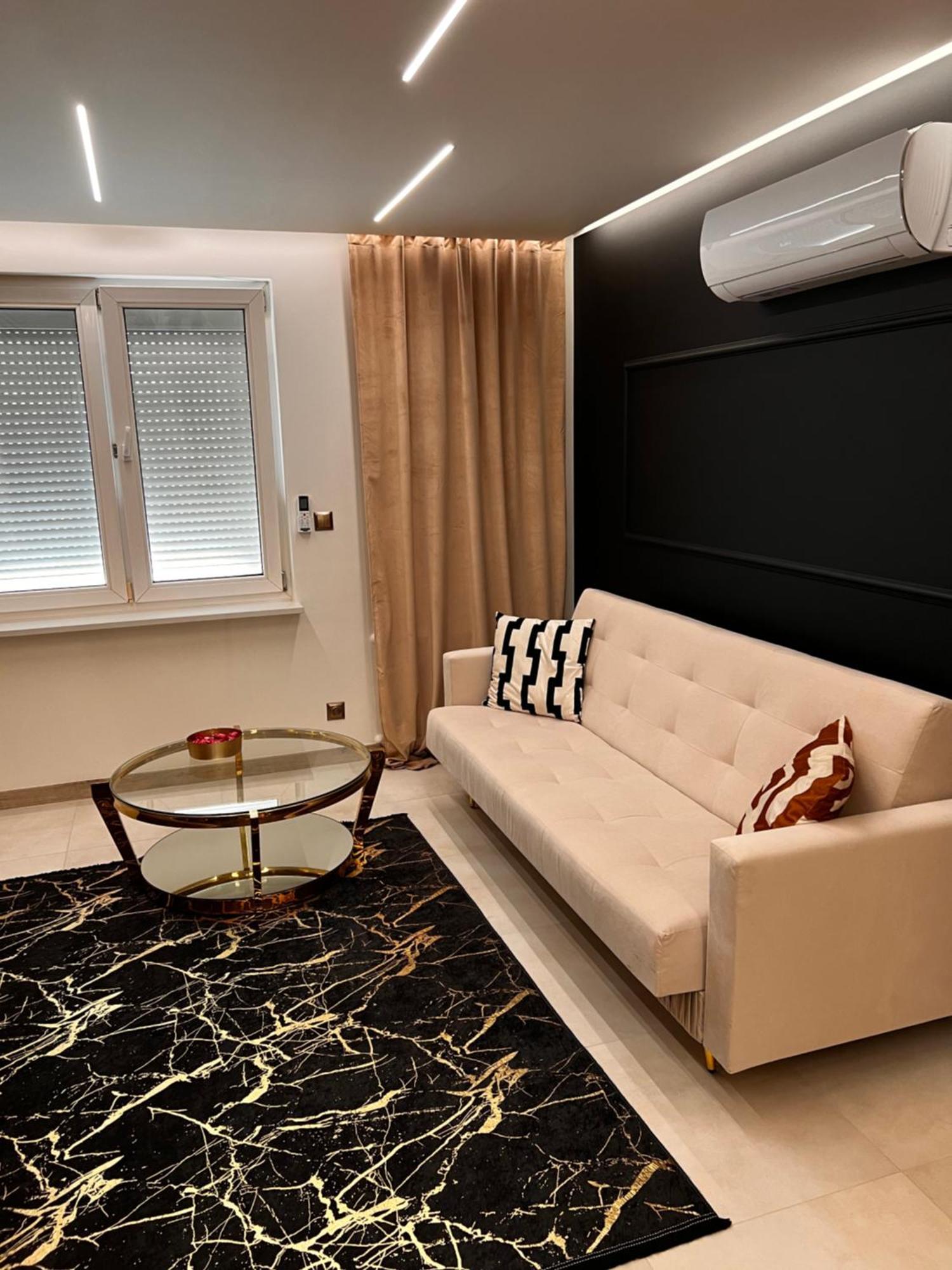 Goldowy Apartament Konin Konin  Buitenkant foto